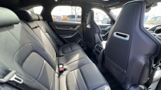 Jaguar F-Pace 2.0 D200 R-Dynamic HSE Black 5dr Auto AWD Diesel Estate